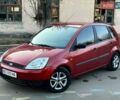 Красный Форд Фиеста, объемом двигателя 1.3 л и пробегом 320 тыс. км за 3350 $, фото 5 на Automoto.ua