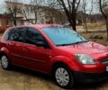 Червоний Форд Фієста, об'ємом двигуна 1.4 л та пробігом 137 тис. км за 4650 $, фото 1 на Automoto.ua