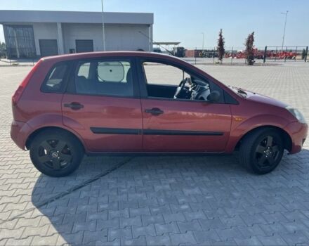 Красный Форд Фиеста, объемом двигателя 1.2 л и пробегом 252 тыс. км за 3450 $, фото 2 на Automoto.ua