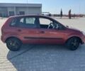 Красный Форд Фиеста, объемом двигателя 1.2 л и пробегом 252 тыс. км за 3450 $, фото 2 на Automoto.ua