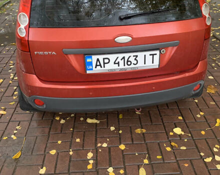 Форд Фієста 2006 у Запоріжжя на Automoto.ua Червоний Форд Фієста, об'ємом двигуна 1.39 л та пробігом 154 тис. км за 4200 $, фото 4 на Automoto.ua