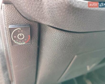 Красный Форд Фиеста, объемом двигателя 1.3 л и пробегом 208 тыс. км за 3599 $, фото 12 на Automoto.ua