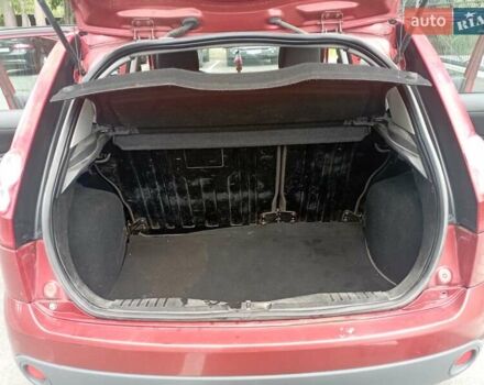 Красный Форд Фиеста, объемом двигателя 1.3 л и пробегом 226 тыс. км за 3200 $, фото 4 на Automoto.ua