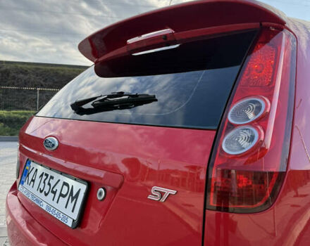 Красный Форд Фиеста, объемом двигателя 2 л и пробегом 260 тыс. км за 4600 $, фото 9 на Automoto.ua