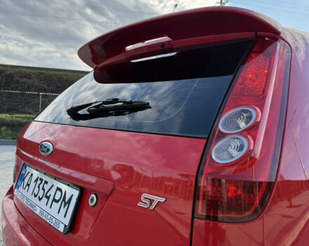 Красный Форд Фиеста, объемом двигателя 2 л и пробегом 260 тыс. км за 4600 $, фото 8 на Automoto.ua