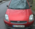 Червоний Форд Фієста, об'ємом двигуна 1.4 л та пробігом 276 тис. км за 2300 $, фото 1 на Automoto.ua