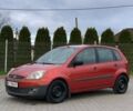 Червоний Форд Фієста, об'ємом двигуна 1.3 л та пробігом 190 тис. км за 3750 $, фото 1 на Automoto.ua
