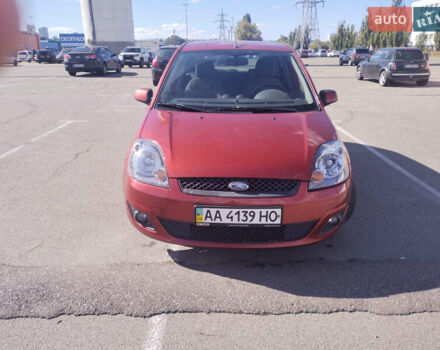Красный Форд Фиеста, объемом двигателя 1.4 л и пробегом 203 тыс. км за 4300 $, фото 6 на Automoto.ua