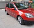 Червоний Форд Фієста, об'ємом двигуна 1.39 л та пробігом 221 тис. км за 4050 $, фото 6 на Automoto.ua