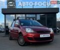 Красный Форд Фиеста, объемом двигателя 1.39 л и пробегом 225 тыс. км за 4490 $, фото 1 на Automoto.ua
