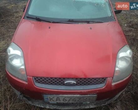 Красный Форд Фиеста, объемом двигателя 1.4 л и пробегом 175 тыс. км за 1750 $, фото 22 на Automoto.ua