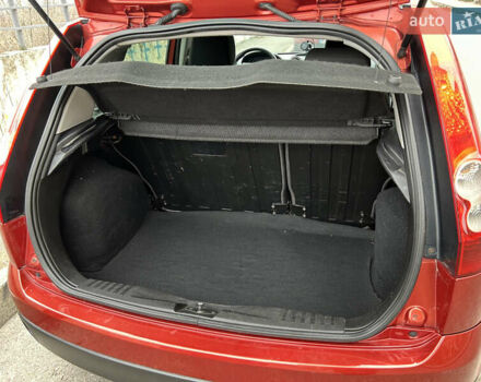 Красный Форд Фиеста, объемом двигателя 1.24 л и пробегом 113 тыс. км за 4400 $, фото 28 на Automoto.ua