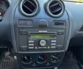 Красный Форд Фиеста, объемом двигателя 1.4 л и пробегом 183 тыс. км за 4990 $, фото 16 на Automoto.ua