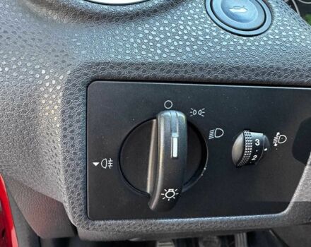 Червоний Форд Фієста, об'ємом двигуна 1.4 л та пробігом 183 тис. км за 3940 $, фото 14 на Automoto.ua