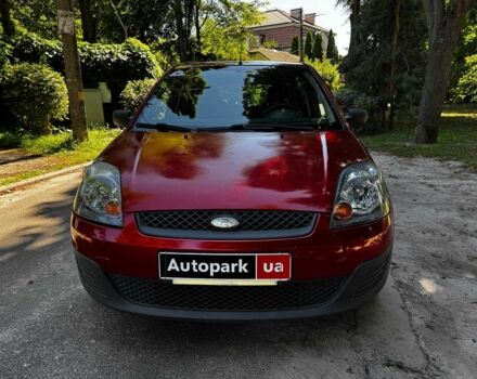 Червоний Форд Фієста, об'ємом двигуна 1.4 л та пробігом 183 тис. км за 3940 $, фото 1 на Automoto.ua