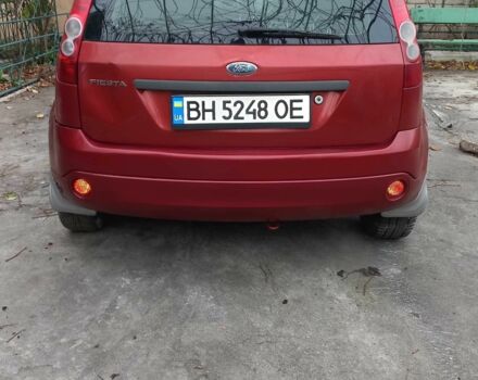Красный Форд Фиеста, объемом двигателя 1.4 л и пробегом 339 тыс. км за 2900 $, фото 4 на Automoto.ua