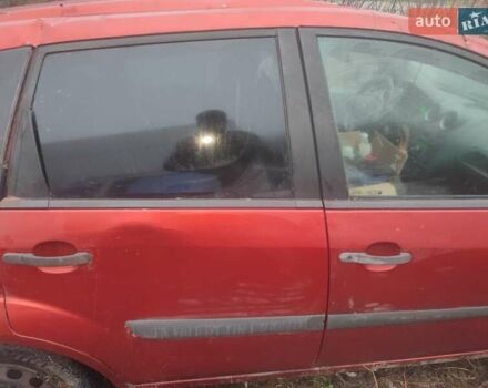 Красный Форд Фиеста, объемом двигателя 1.4 л и пробегом 175 тыс. км за 1750 $, фото 15 на Automoto.ua