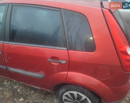 Красный Форд Фиеста, объемом двигателя 1.4 л и пробегом 175 тыс. км за 1750 $, фото 7 на Automoto.ua