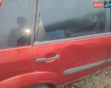 Красный Форд Фиеста, объемом двигателя 1.4 л и пробегом 175 тыс. км за 1750 $, фото 13 на Automoto.ua