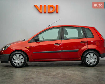 Червоний Форд Фієста, об'ємом двигуна 1.2 л та пробігом 94 тис. км за 4973 $, фото 2 на Automoto.ua
