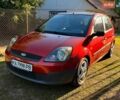 Червоний Форд Фієста, об'ємом двигуна 1.39 л та пробігом 233 тис. км за 4000 $, фото 1 на Automoto.ua