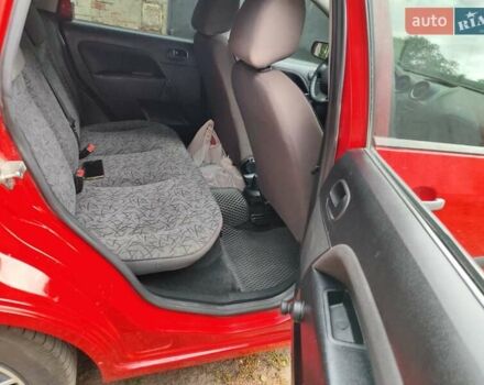 Красный Форд Фиеста, объемом двигателя 1.3 л и пробегом 208 тыс. км за 3599 $, фото 7 на Automoto.ua