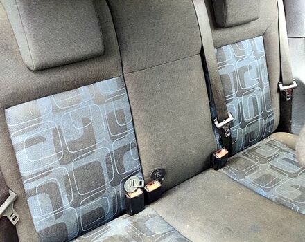 Красный Форд Фиеста, объемом двигателя 1.3 л и пробегом 191 тыс. км за 3950 $, фото 8 на Automoto.ua