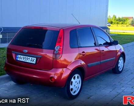 Червоний Форд Фієста, об'ємом двигуна 1.4 л та пробігом 215 тис. км за 3900 $, фото 2 на Automoto.ua