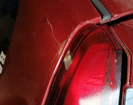 Красный Форд Фиеста, объемом двигателя 1.2 л и пробегом 260 тыс. км за 3590 $, фото 6 на Automoto.ua