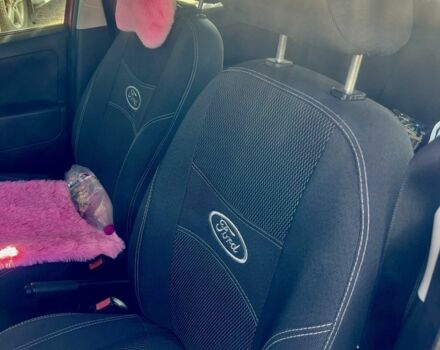 Форд Фиеста 2007 в Жмеренке на Automoto.ua Красный Форд Фиеста, объемом двигателя 1.4 л и пробегом 151 тыс. км за 3900 $, фото 4 на Automoto.ua