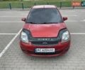 Красный Форд Фиеста, объемом двигателя 1.39 л и пробегом 90 тыс. км за 4000 $, фото 1 на Automoto.ua