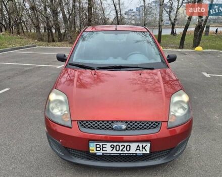 Червоний Форд Фієста, об'ємом двигуна 1.2 л та пробігом 158 тис. км за 3500 $, фото 3 на Automoto.ua