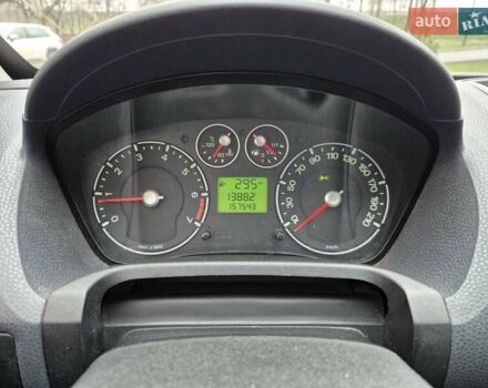 Червоний Форд Фієста, об'ємом двигуна 1.2 л та пробігом 158 тис. км за 3500 $, фото 9 на Automoto.ua