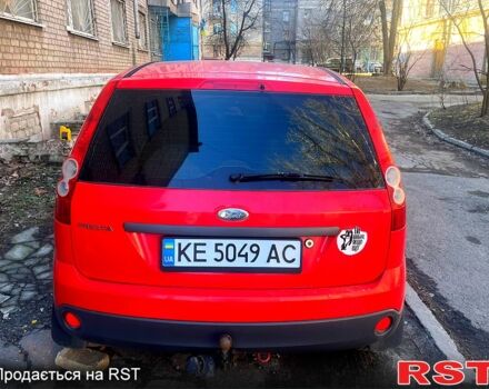 Форд Фиеста 2007 в Днепре (Днепропетровске) на Automoto.ua Красный Форд Фиеста, объемом двигателя 1.2 л и пробегом 265 тыс. км за 4600 $, фото 1 на Automoto.ua