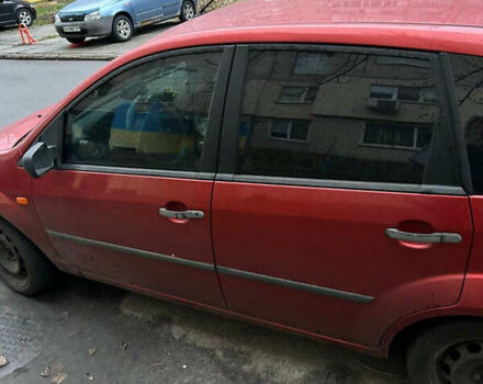Червоний Форд Фієста, об'ємом двигуна 1.4 л та пробігом 276 тис. км за 2300 $, фото 1 на Automoto.ua