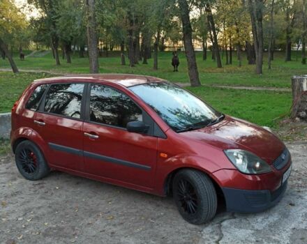 Красный Форд Фиеста, объемом двигателя 1.2 л и пробегом 260 тыс. км за 3590 $, фото 1 на Automoto.ua