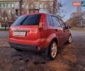 Красный Форд Фиеста, объемом двигателя 1.39 л и пробегом 255 тыс. км за 3250 $, фото 3 на Automoto.ua