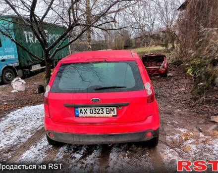 Червоний Форд Фієста, об'ємом двигуна 1.2 л та пробігом 150 тис. км за 3000 $, фото 2 на Automoto.ua