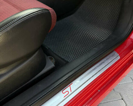 Красный Форд Фиеста, объемом двигателя 2 л и пробегом 260 тыс. км за 4600 $, фото 13 на Automoto.ua