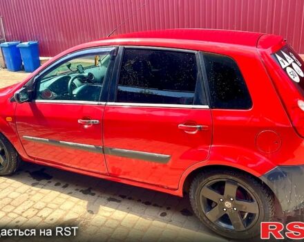 Червоний Форд Фієста, об'ємом двигуна 1.4 л та пробігом 240 тис. км за 4000 $, фото 3 на Automoto.ua