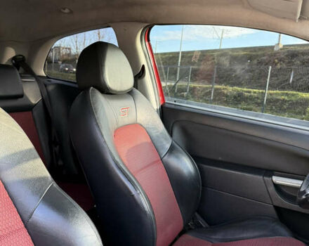 Красный Форд Фиеста, объемом двигателя 2 л и пробегом 260 тыс. км за 4600 $, фото 15 на Automoto.ua