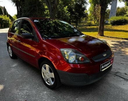 Червоний Форд Фієста, об'ємом двигуна 1.4 л та пробігом 183 тис. км за 3940 $, фото 2 на Automoto.ua