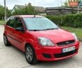 Красный Форд Фиеста, объемом двигателя 1.3 л и пробегом 160 тыс. км за 2999 $, фото 1 на Automoto.ua