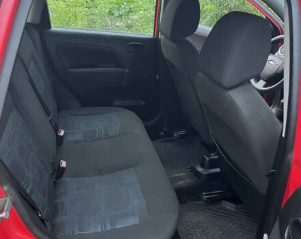 Красный Форд Фиеста, объемом двигателя 1.25 л и пробегом 250 тыс. км за 4300 $, фото 8 на Automoto.ua