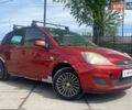 Красный Форд Фиеста, объемом двигателя 1.39 л и пробегом 225 тыс. км за 4490 $, фото 1 на Automoto.ua