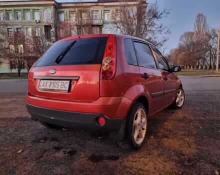 Красный Форд Фиеста, объемом двигателя 1.4 л и пробегом 255 тыс. км за 3100 $, фото 3 на Automoto.ua