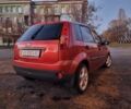 Красный Форд Фиеста, объемом двигателя 1.4 л и пробегом 255 тыс. км за 3100 $, фото 3 на Automoto.ua