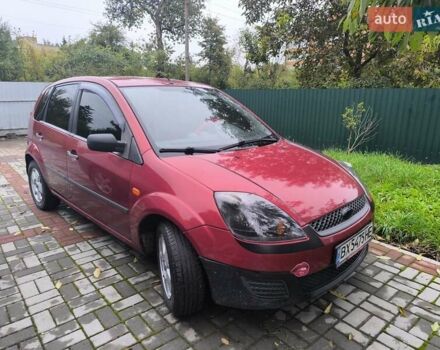 Красный Форд Фиеста, объемом двигателя 1.4 л и пробегом 237 тыс. км за 3650 $, фото 13 на Automoto.ua