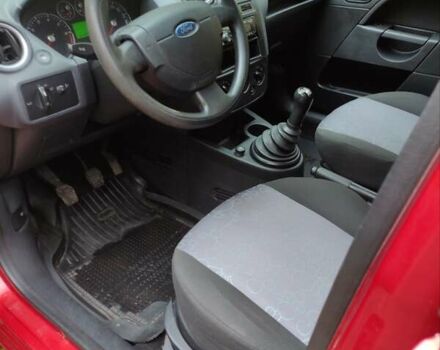Красный Форд Фиеста, объемом двигателя 1.24 л и пробегом 208 тыс. км за 3800 $, фото 9 на Automoto.ua