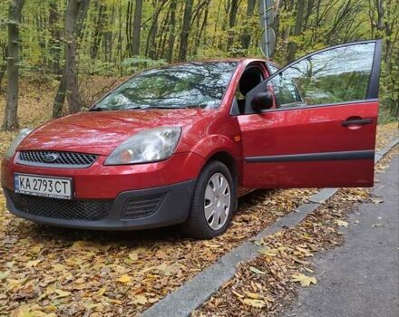 Красный Форд Фиеста, объемом двигателя 1.24 л и пробегом 208 тыс. км за 3800 $, фото 3 на Automoto.ua